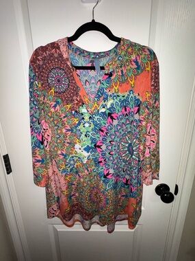 Paisley grace Mandala Print V-Neck Tunic Top